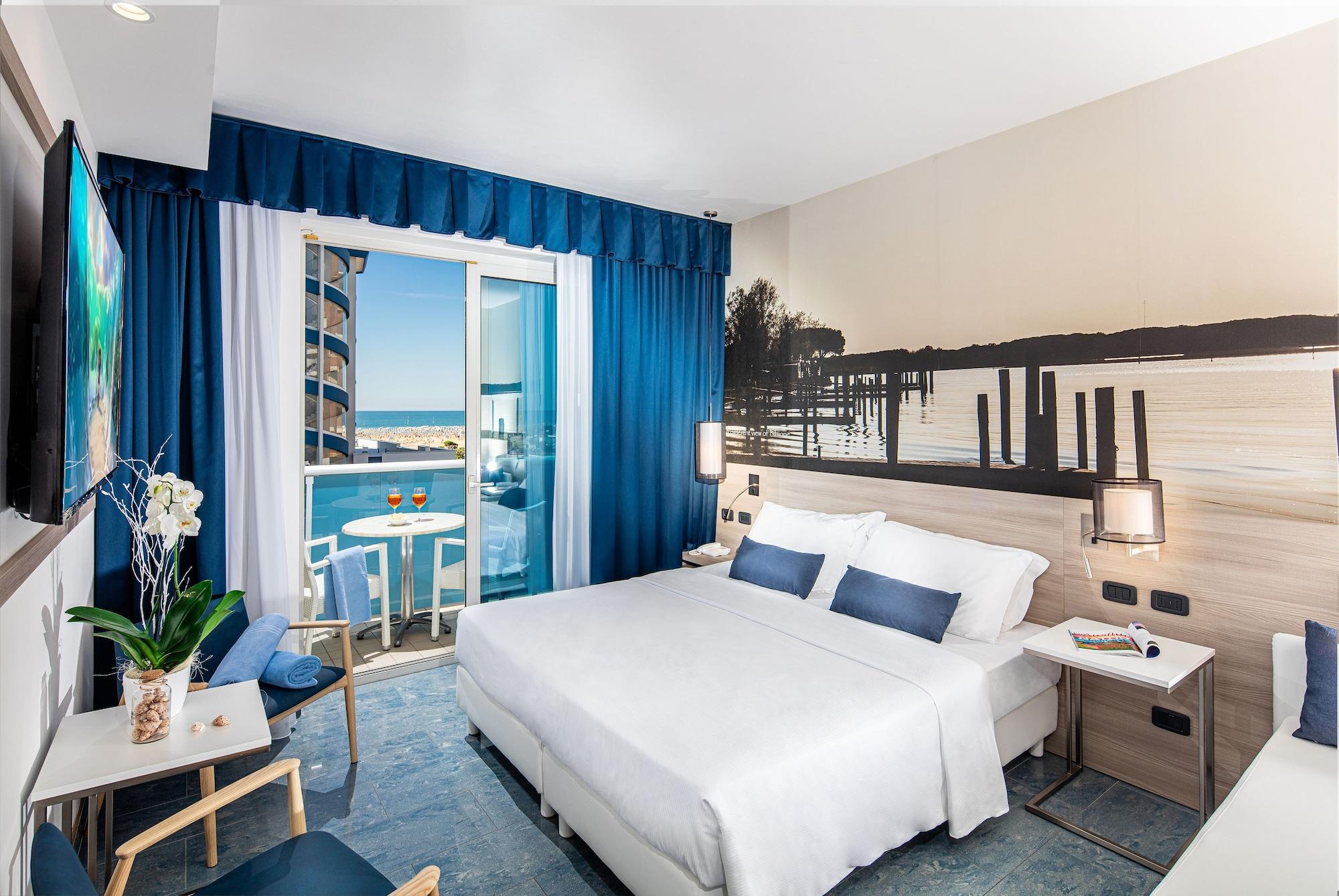 Hotel Parigi Бибионе Екстериор снимка
